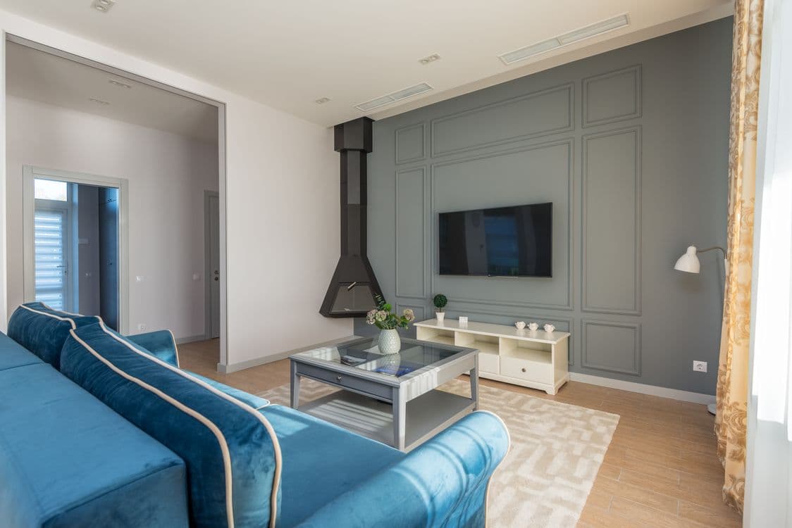 Ứng Dụng Sàn SPC Cho Căn Hộ Cho Thuê Du Lịch Tại Nha Trang — Chống Ẩm Muối, Dễ Vệ Sinh